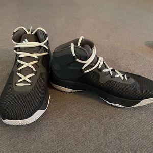 Adidas basketball shoes kids/men’s 6.5